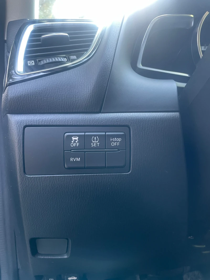 Mazda 3 Skyactive 2.2, снимка 4 - Автомобили и джипове - 50648634