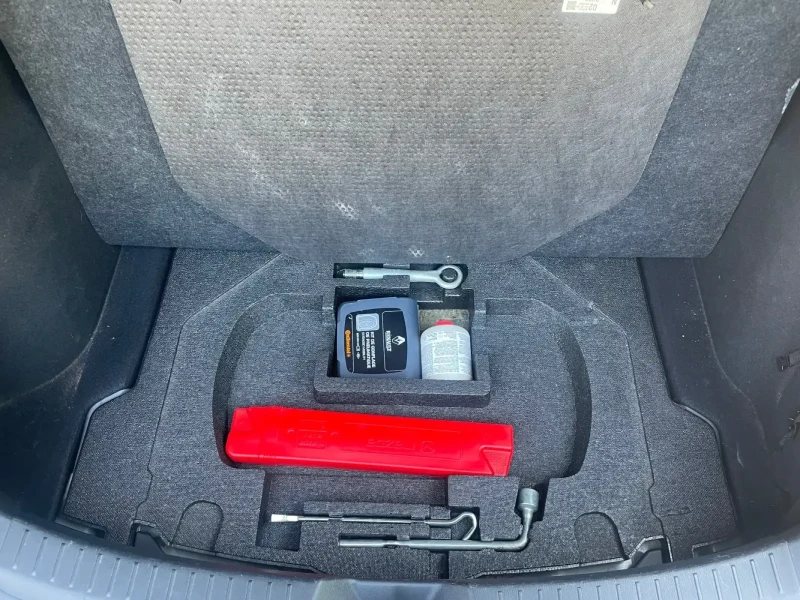 Mazda 3 Skyactive 2.2, снимка 6 - Автомобили и джипове - 50648634