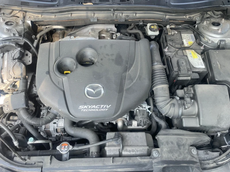 Mazda 3 Skyactive 2.2, снимка 5 - Автомобили и джипове - 50648634
