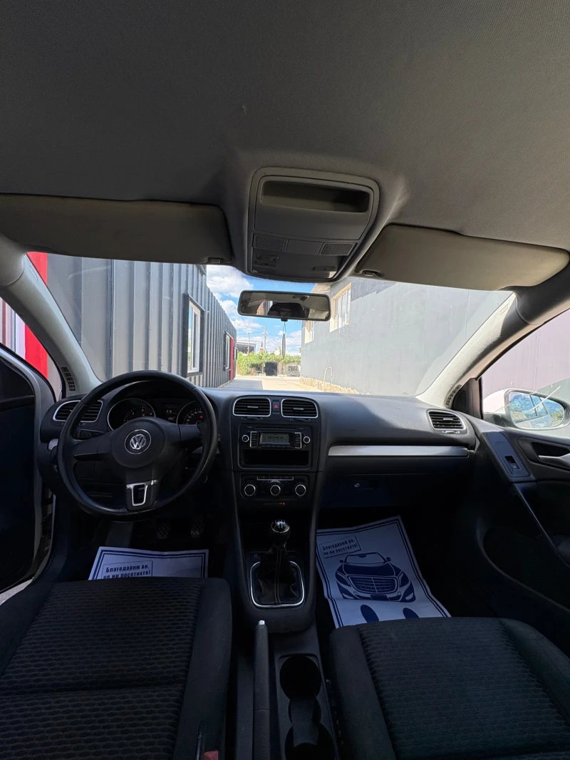 VW Golf 1.6 TDi, снимка 10 - Автомобили и джипове - 52110065