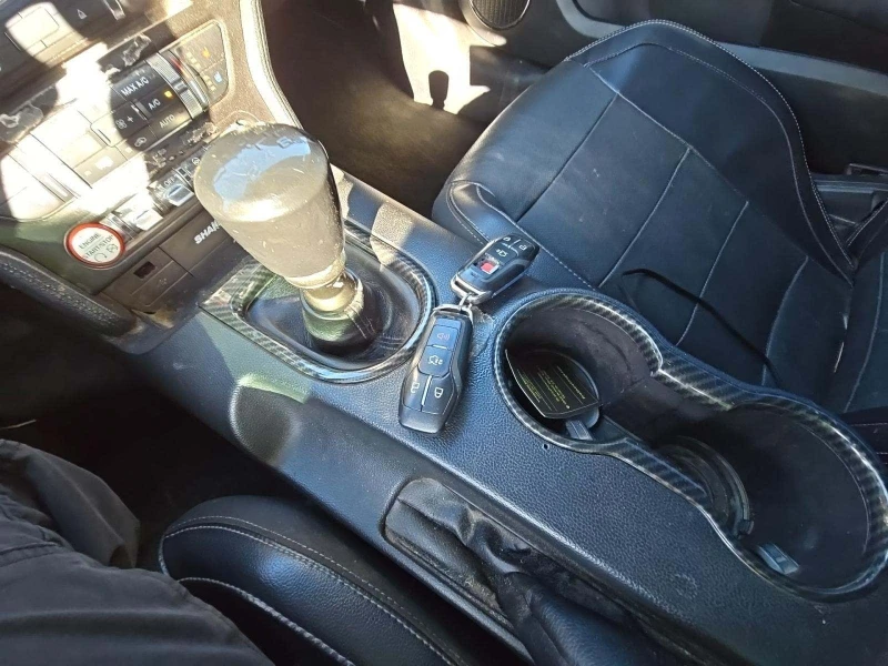 Ford Mustang, снимка 8 - Автомобили и джипове - 52814769