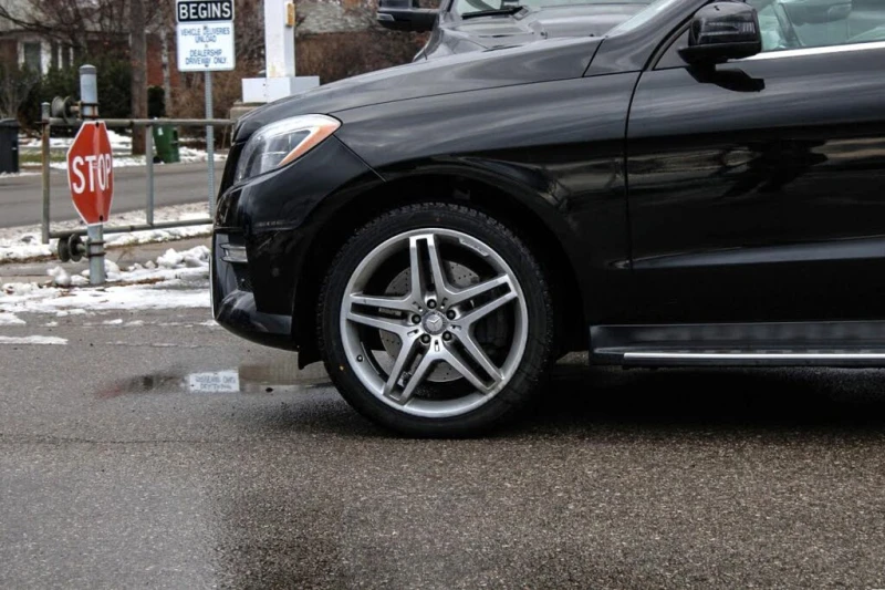 Mercedes-Benz ML 550 4 MATIC * CARFAX* * АвтоКредит* (ЦЕНА ДО БГ), снимка 5 - Автомобили и джипове - 52837024