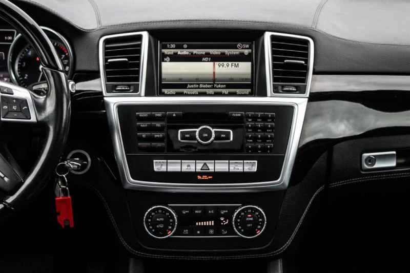 Mercedes-Benz ML 550 4 MATIC * CARFAX* * АвтоКредит* (ЦЕНА ДО БГ), снимка 9 - Автомобили и джипове - 52837024