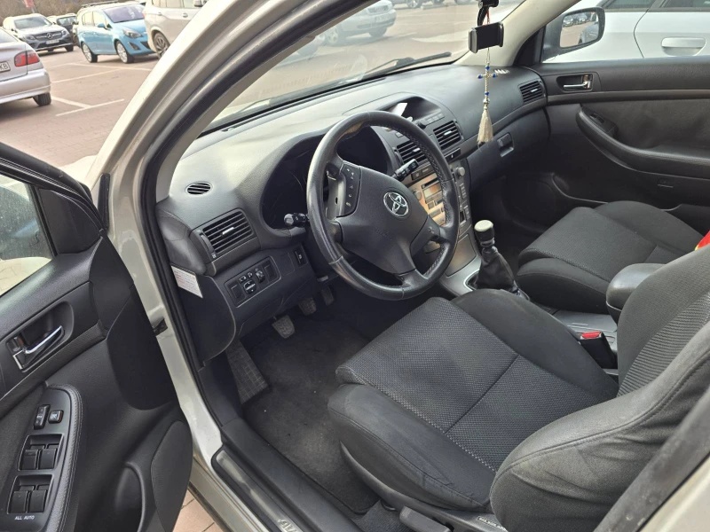 Toyota Avensis, снимка 5 - Автомобили и джипове - 52976205
