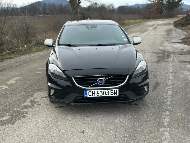 Volvo V40 R-Design напълно обслужен, снимка 5 - Автомобили и джипове - 53221247