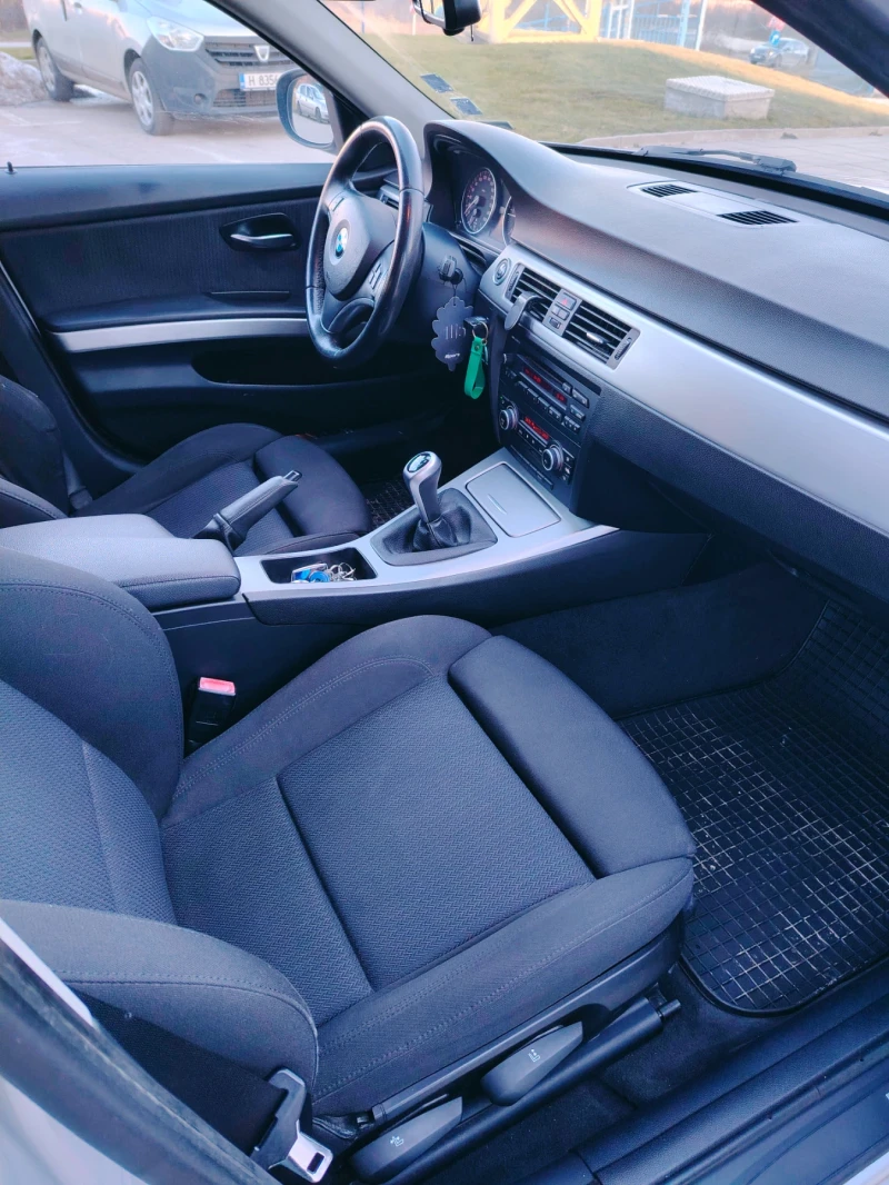 BMW 318 2.0D, снимка 6 - Автомобили и джипове - 53457088