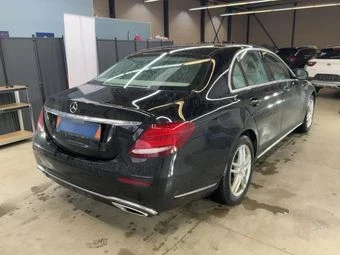 Mercedes-Benz E 350 Е 350d / ИСТОРИЯ/ГАРАНЦИЯ/КАМЕРА/ПОДГРЕВ/ОБДУХВАНЕ, снимка 3 - Автомобили и джипове - 53791042