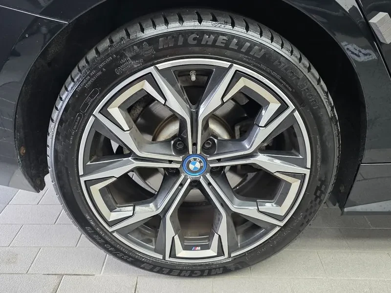 BMW i4 M Sports - ���� 30% ����� | Mobile.bg � ����������� 5