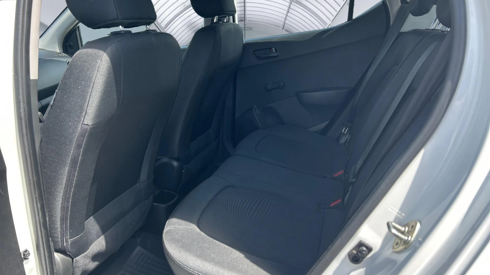 Hyundai I10 1.0i, Месечна вноска от 299 лв. - изображение 10