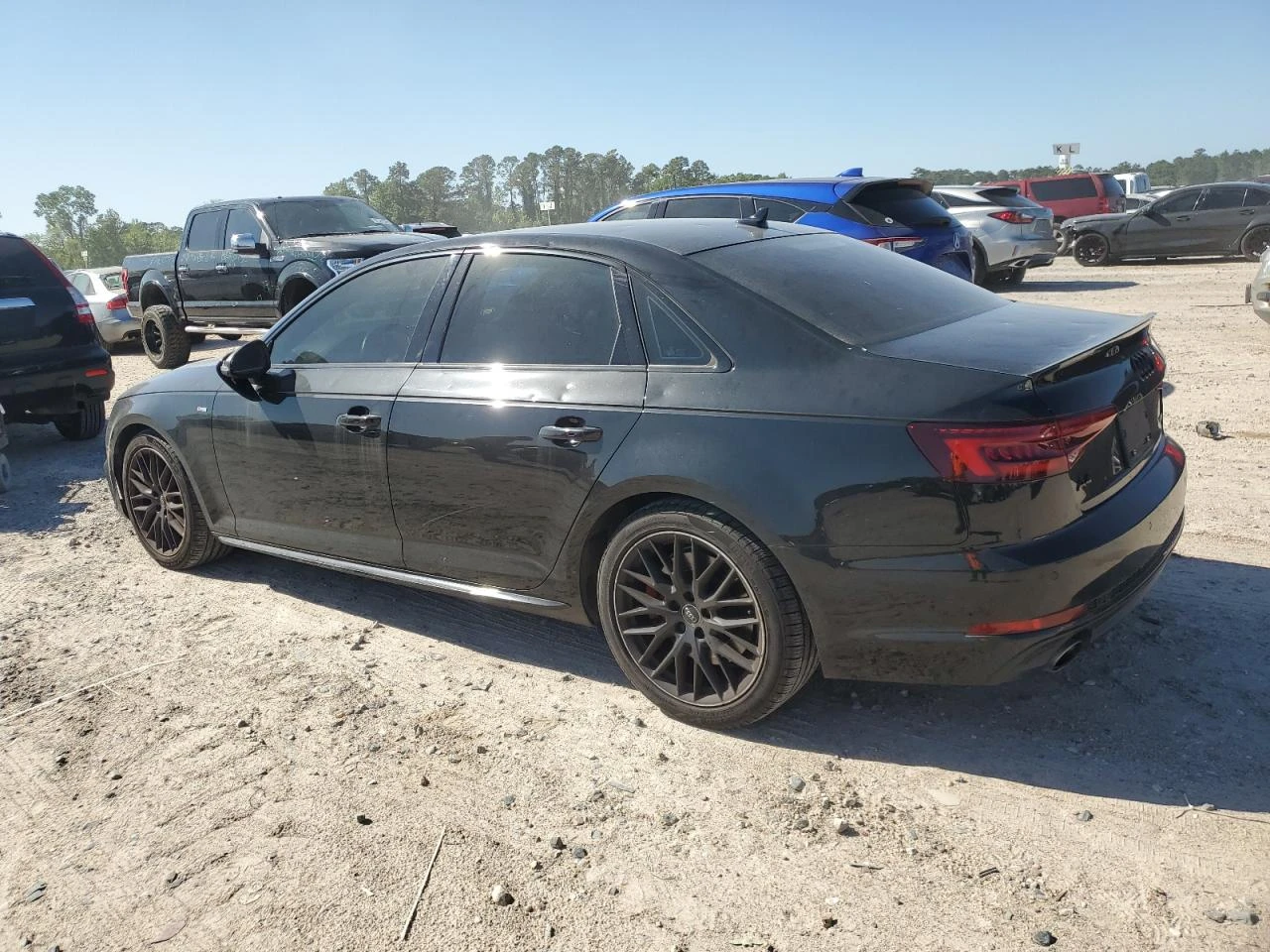 Audi A4  - изображение 2