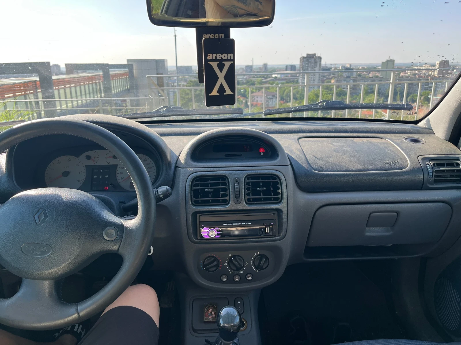 Renault Clio 1.6 - изображение 7