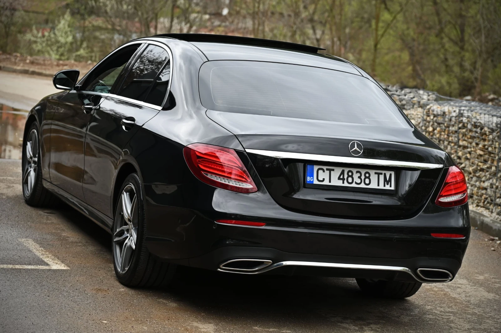 Mercedes-Benz E 220 AMG-line/BURMESTER/DISTRONIK/PANO - изображение 6