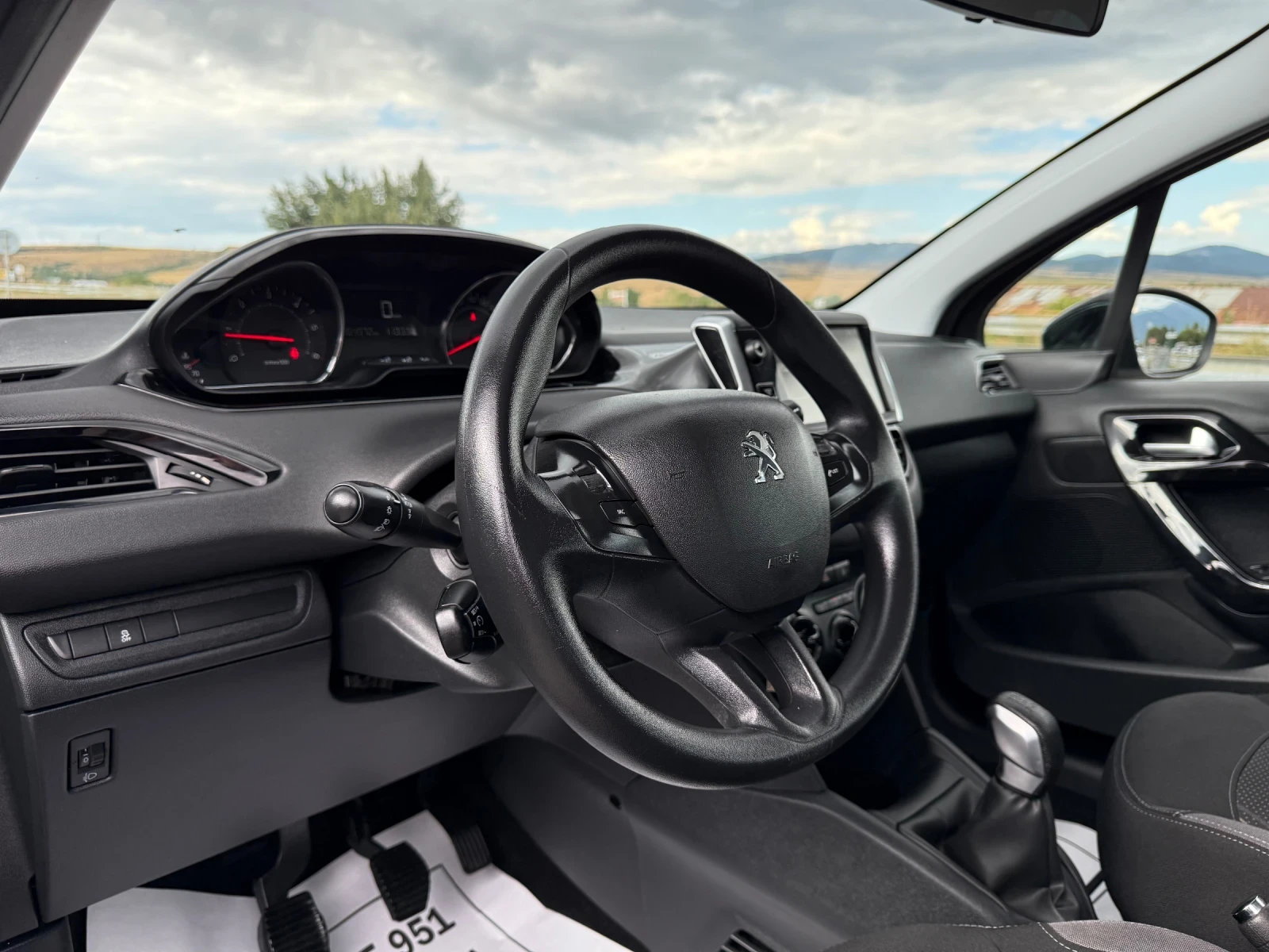Peugeot 208 1.4-EHDI-NAVI-TOP-NEW-164.000km-ORIGINAL - изображение 8