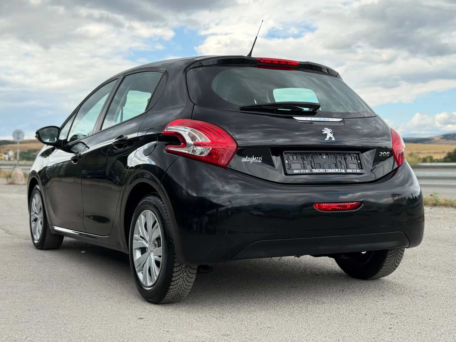 Peugeot 208 1.4-EHDI-NAVI-TOP-NEW-164.000km-ORIGINAL - изображение 4