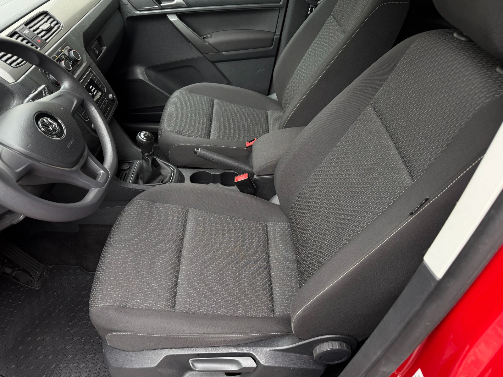VW Caddy 1.4TGI EcoFuel* СЕРВИЗНА КНИЖКА С ПЪЛНА ИСТОРИЯ  - изображение 8