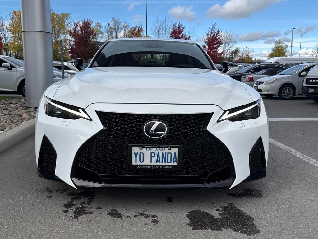 Lexus IS 300 F SPORT Design AWD 2024 * CARFAX * АВТОФИНАНСИРАНЕ - изображение 2