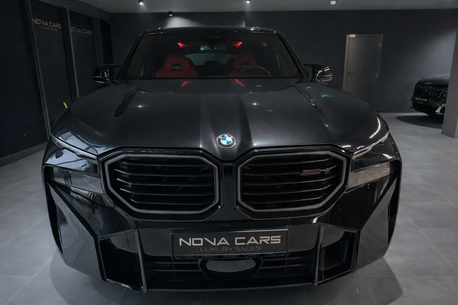 BMW XM RED Label НАЛИЧЕН - изображение 2