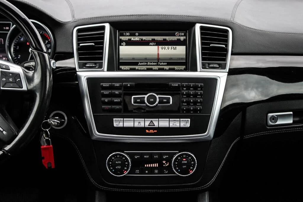 Mercedes-Benz ML 550 4 MATIC * CARFAX* * АвтоКредит* (ЦЕНА ДО БГ) - изображение 9