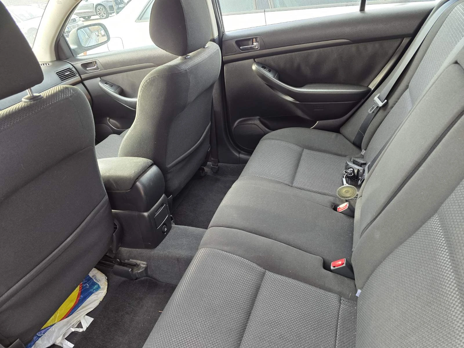 Toyota Avensis  - изображение 9