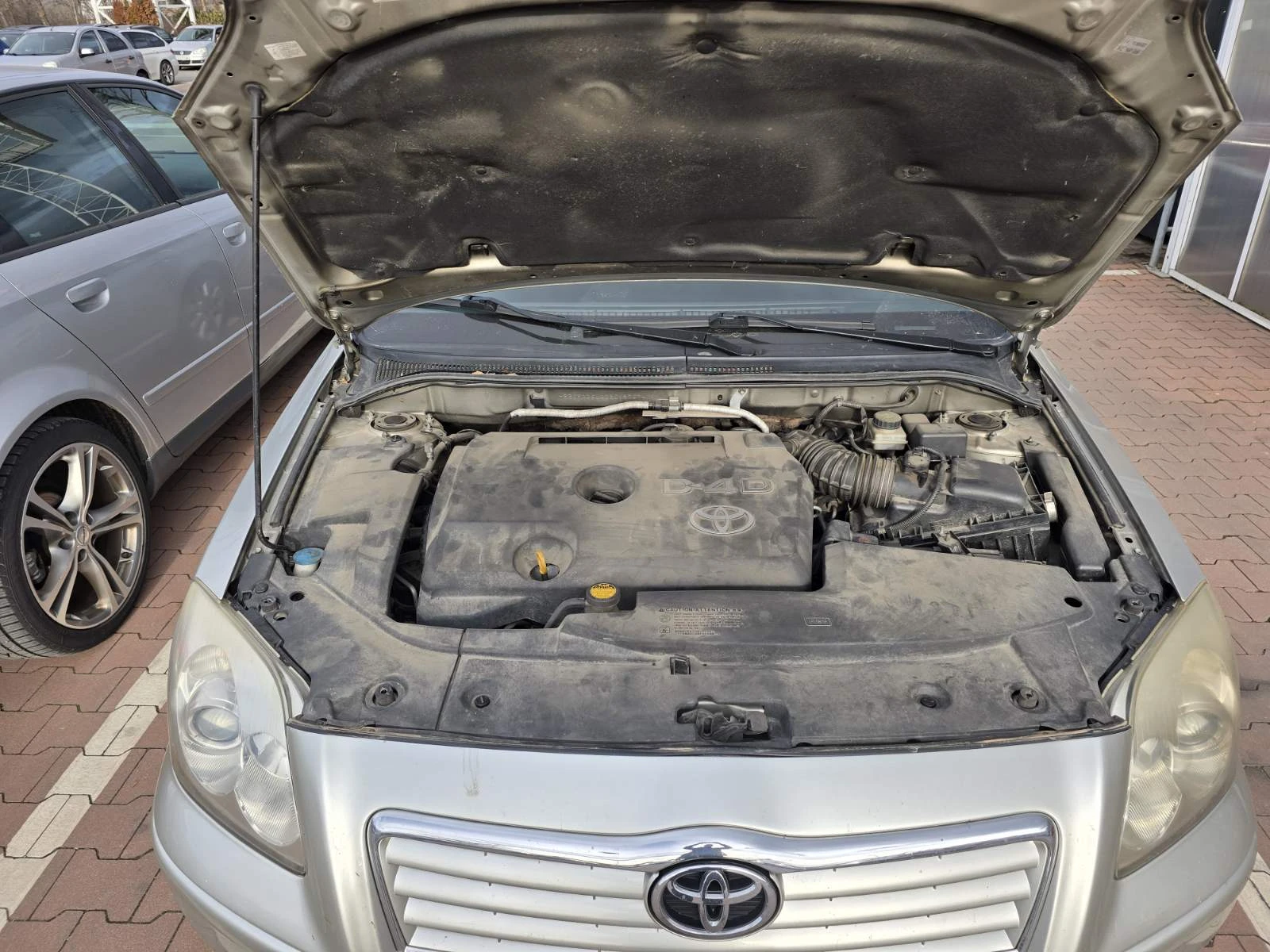 Toyota Avensis  - изображение 8