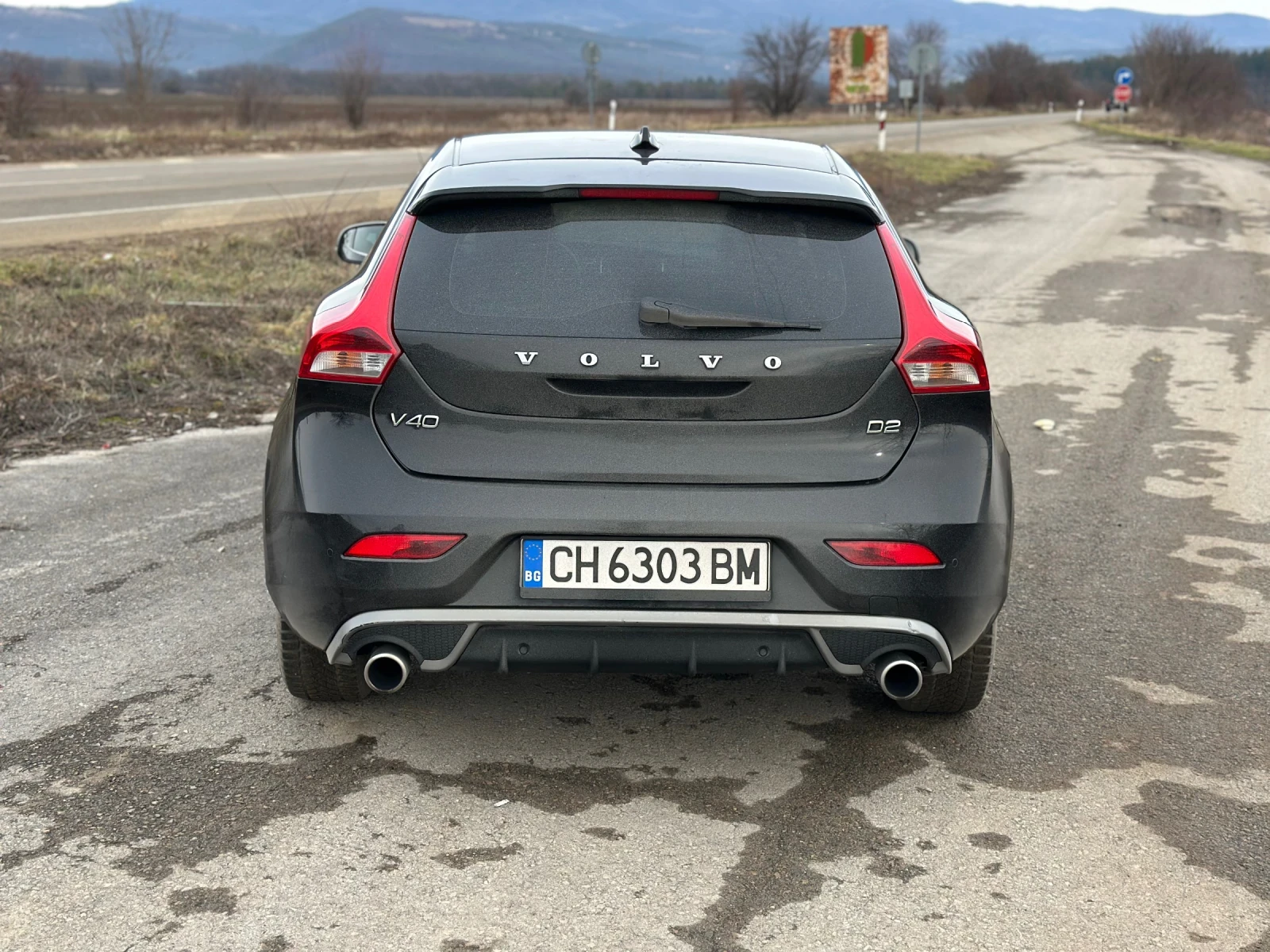 Volvo V40 R-Design напълно обслужен - изображение 2