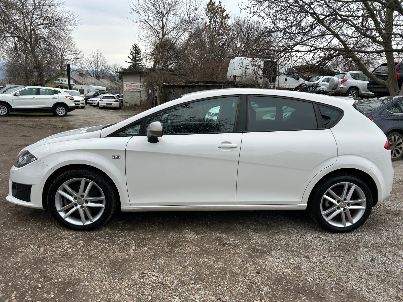 Seat Leon 2.0TDI FR FACE LIFT - изображение 4
