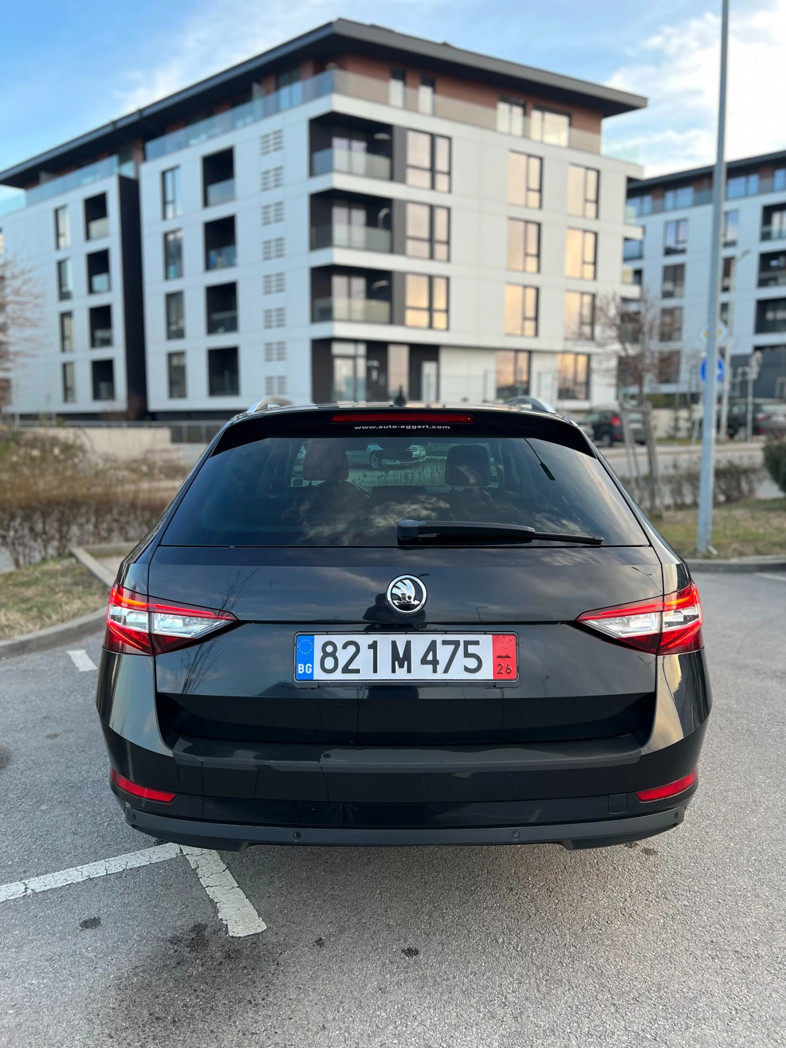 Skoda Superb 190hp L&K/4x4/История/Печка/Обдухване/Canton, снимка 4 - Автомобили и джипове - 53728472