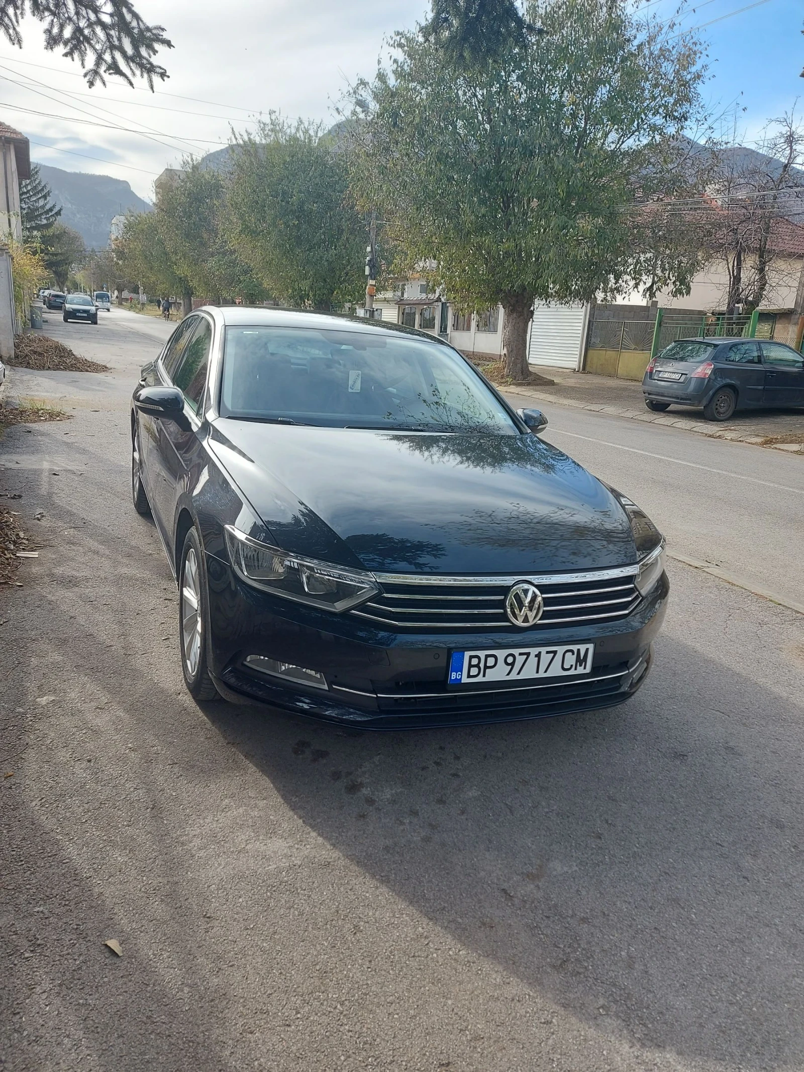 VW Passat Седан, снимка 11 - Автомобили и джипове - 54145068