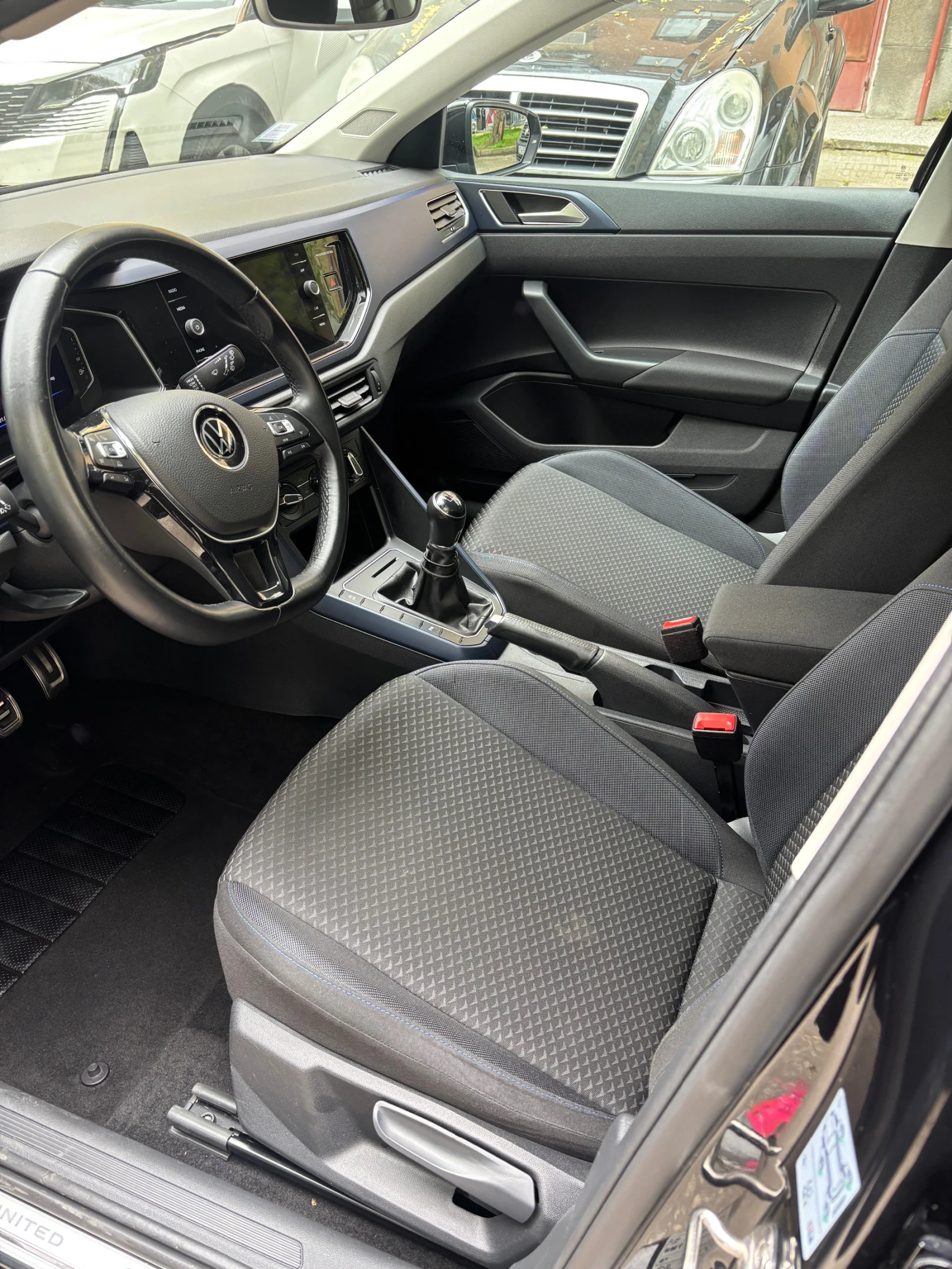 VW Polo, снимка 7 - Автомобили и джипове - 54383385