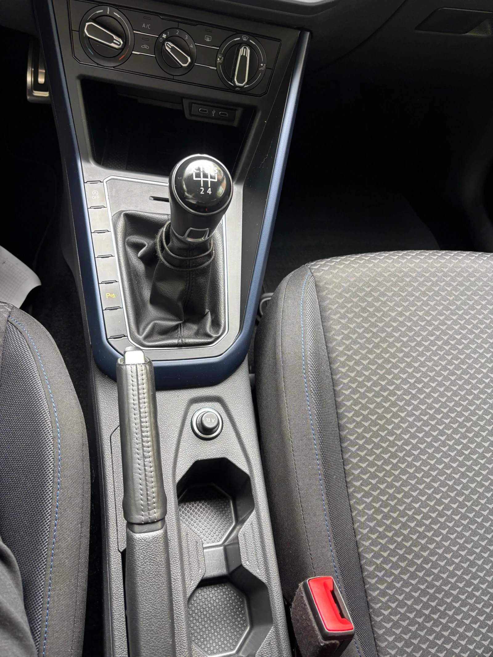 VW Polo, снимка 9 - Автомобили и джипове - 54383385