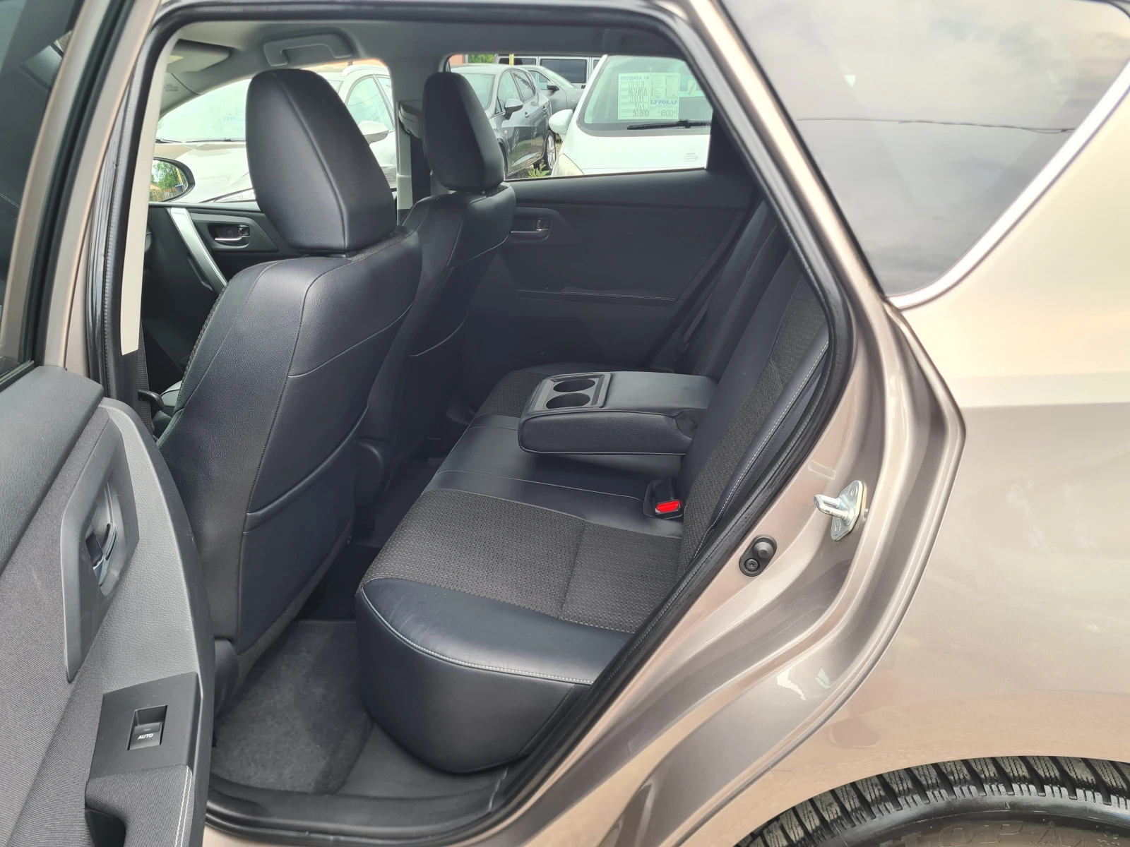 Toyota Auris 1.4 D4D-FULL-������ | Mobile.bg � ����������� 10