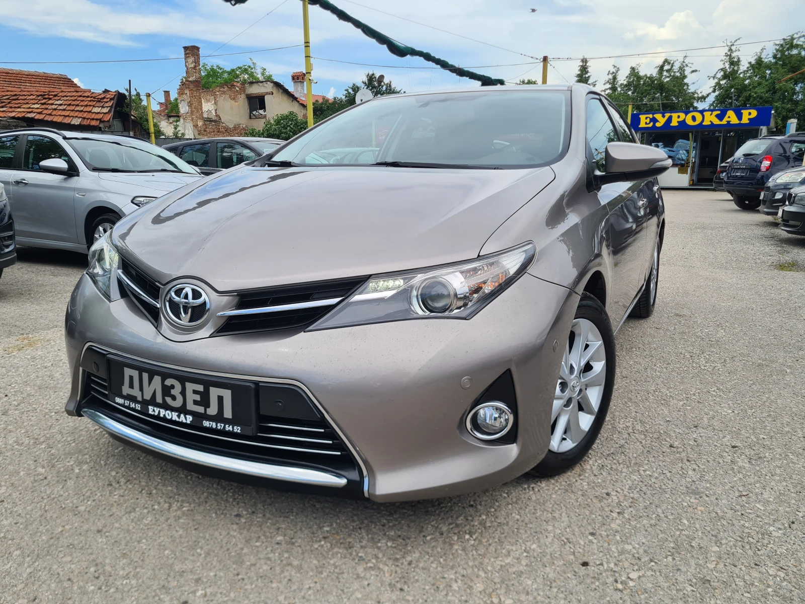 Toyota Auris 1.4 D4D-FULL-ЛИЗИНГ