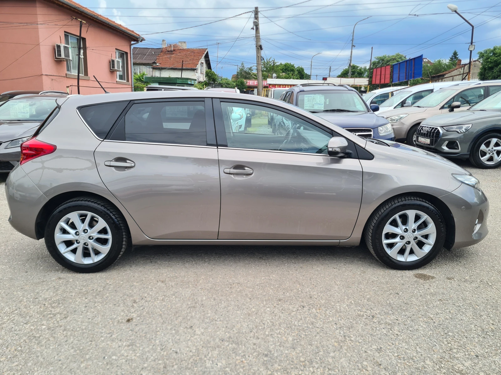 Toyota Auris 1.4 D4D-FULL-������ | Mobile.bg � ����������� 4