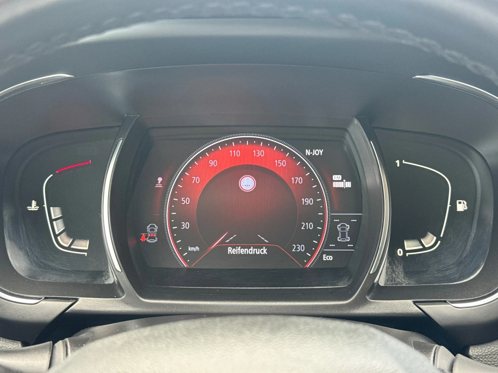 Renault Grand scenic 1.6DCi 130кс.Bose-Line, снимка 12 - Автомобили и джипове - 55128203