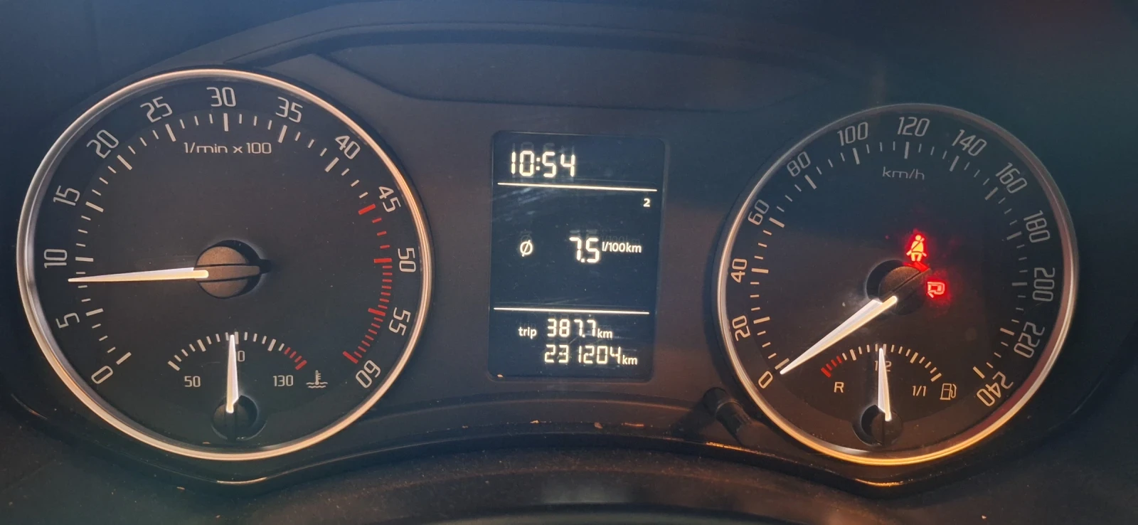 Skoda Octavia 1.9TDI 105кс, снимка 8 - Автомобили и джипове - 55610176