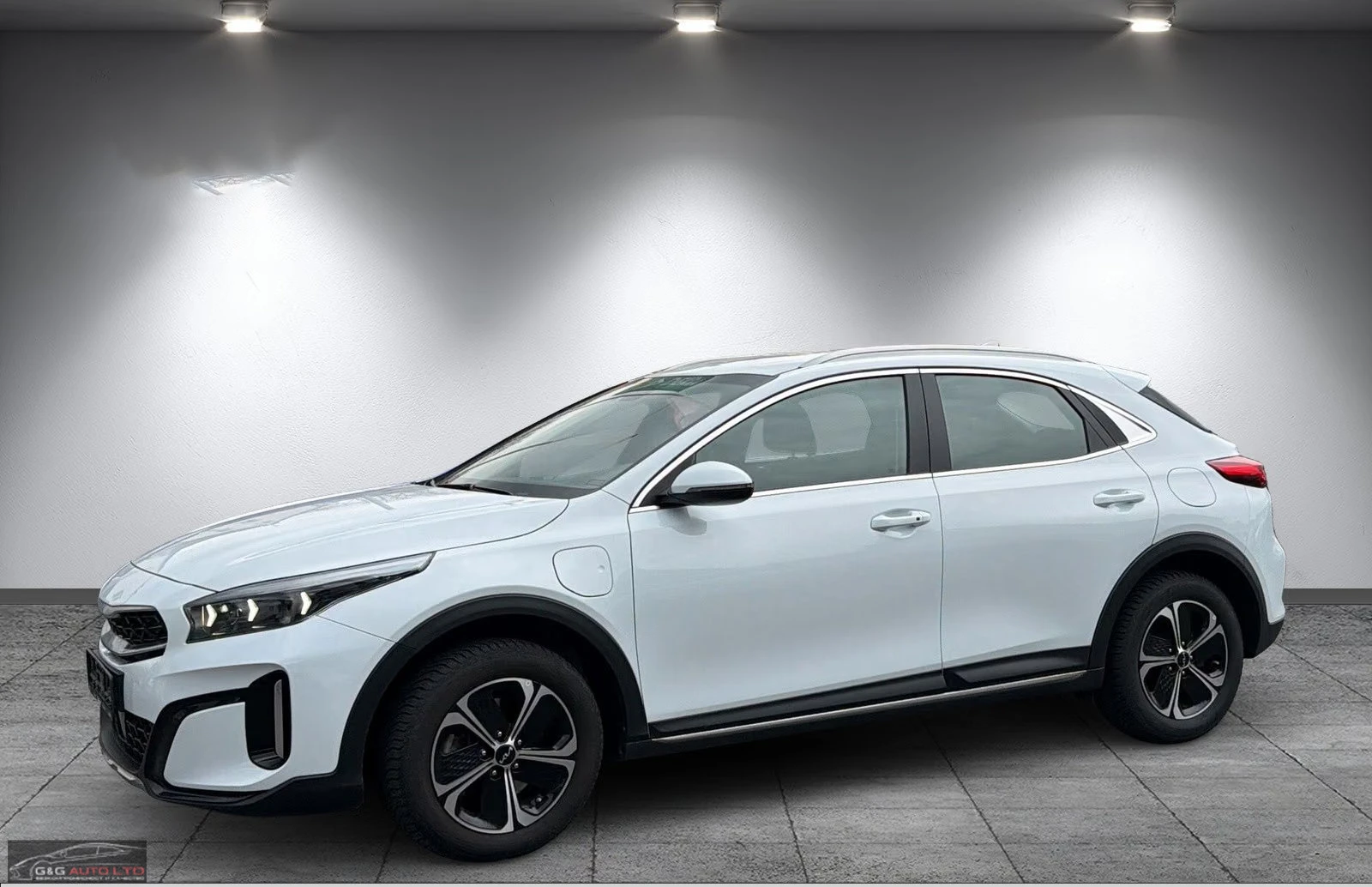 Kia XCeed PHEV/141HP/VISION/CAM/KLESS/CPLAY/NAVI/581q, снимка 2 - Автомобили и джипове - 55613725