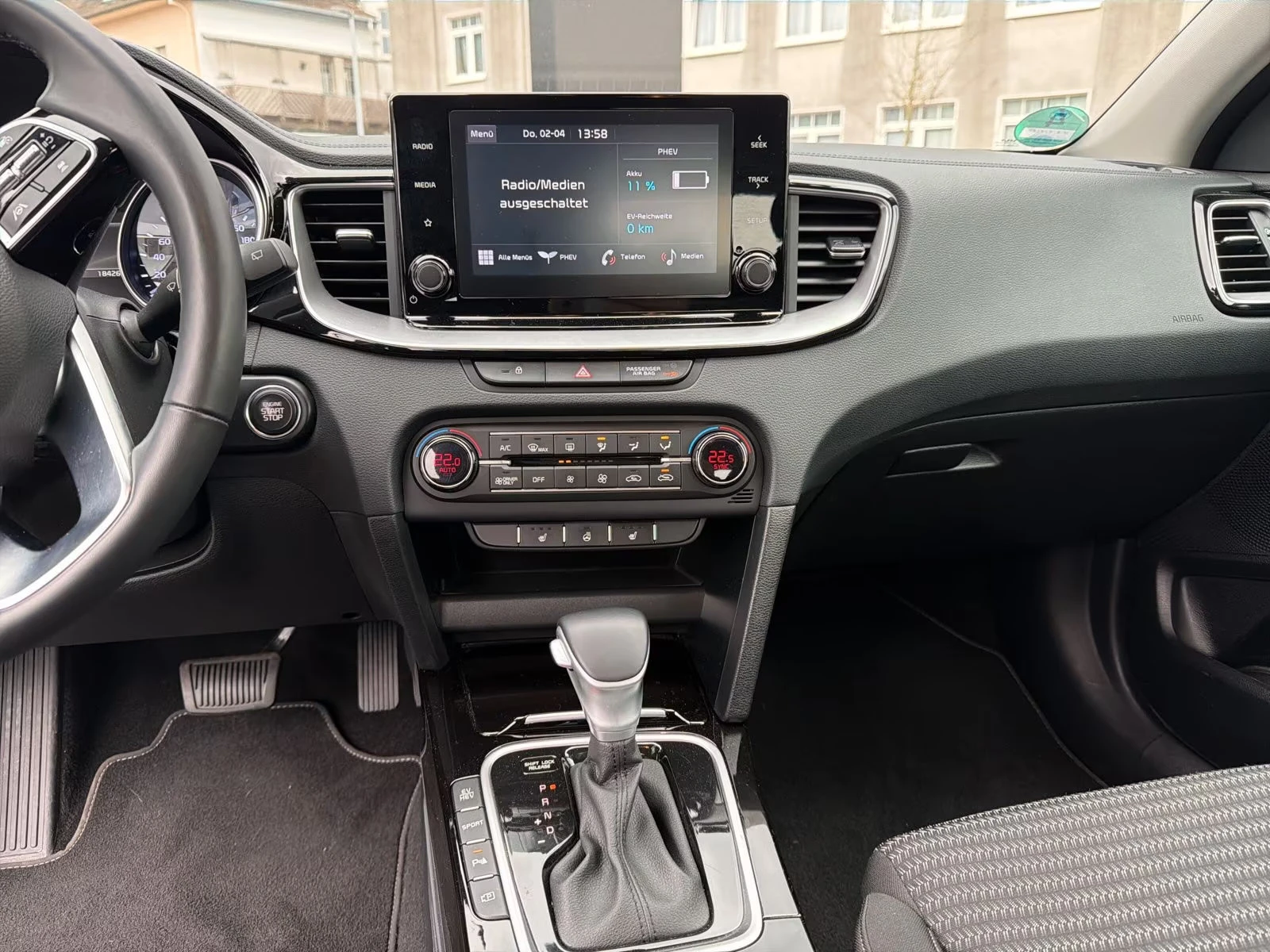Kia XCeed PHEV/141HP/VISION/CAM/KLESS/CPLAY/NAVI/581q, снимка 10 - Автомобили и джипове - 55613725