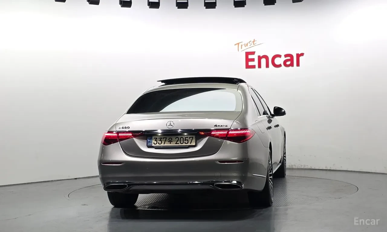 Mercedes-Benz S 580 Digital Light* Burmester High-End 4D* , снимка 4 - Автомобили и джипове - 55911678