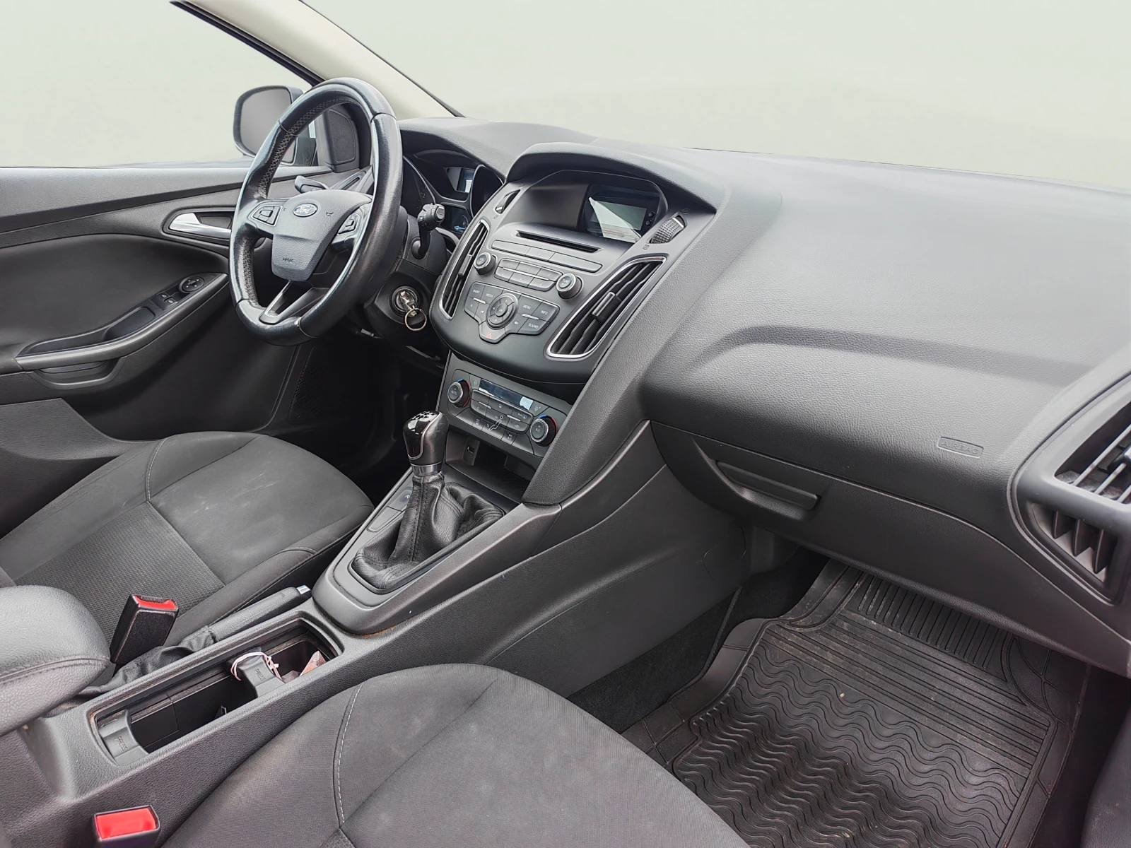 Ford Focus 1.0 EcoBoost, снимка 10 - Автомобили и джипове - 56273954