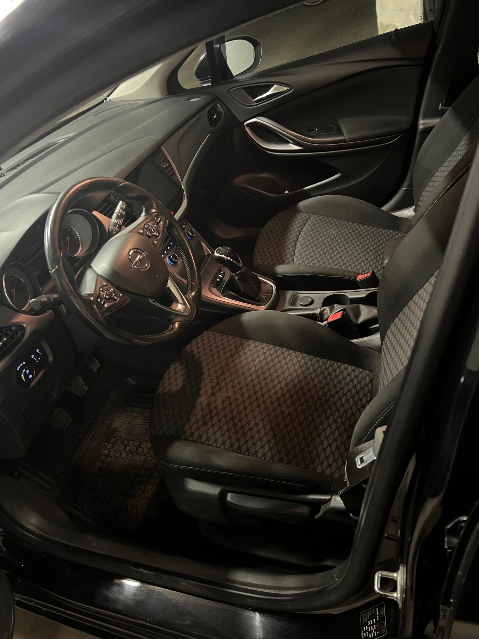 Opel Astra, снимка 9 - Автомобили и джипове - 56653922