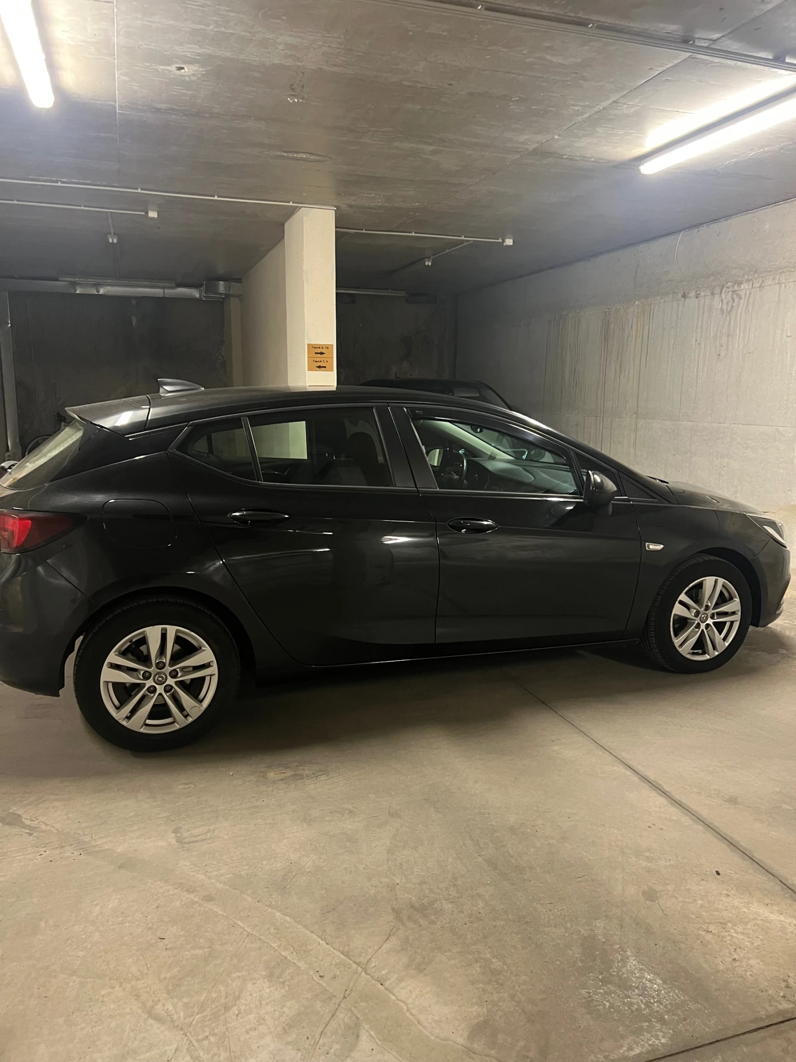Opel Astra, снимка 7 - Автомобили и джипове - 56653922