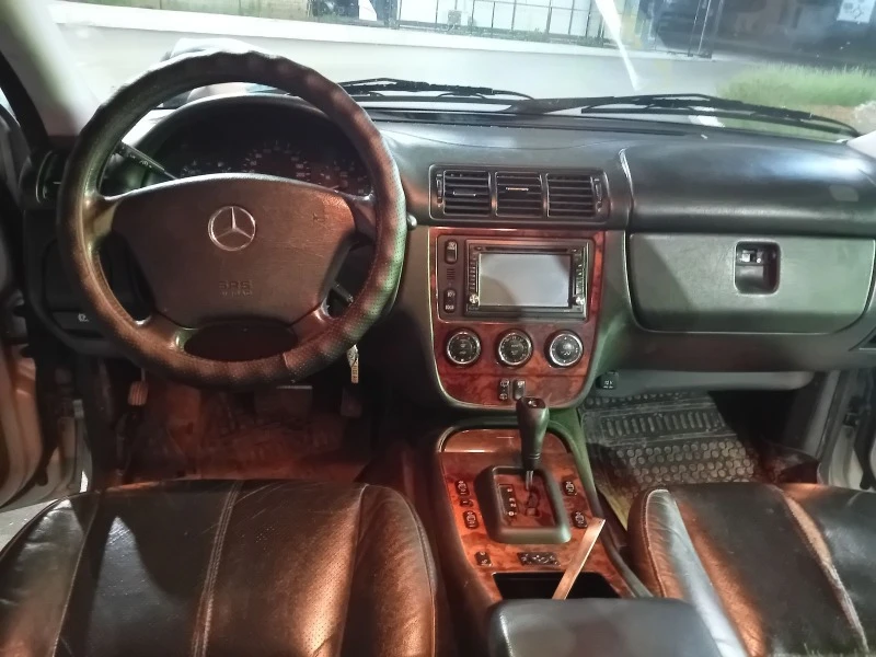 Mercedes-Benz ML 270 2.7, снимка 9 - Автомобили и джипове - 45925928