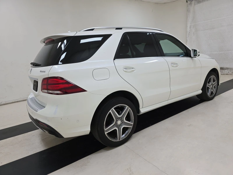 Mercedes-Benz GLE 400 4MATIC* AMG* LED* Harman* Distronic* М.точка* Подг, снимка 7 - Автомобили и джипове - 49505933