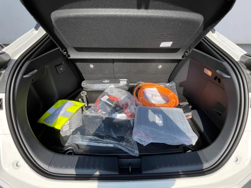 Toyota C-HR 2.0 PLUG-IN HYBRID TEAMPLAYER LED CAMERA NAVI, снимка 12 - Автомобили и джипове - 51508649