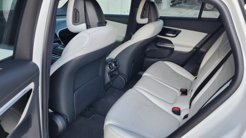 Mercedes-Benz GLC 220d 4Matic AMG Line, снимка 10 - Автомобили и джипове - 52623848