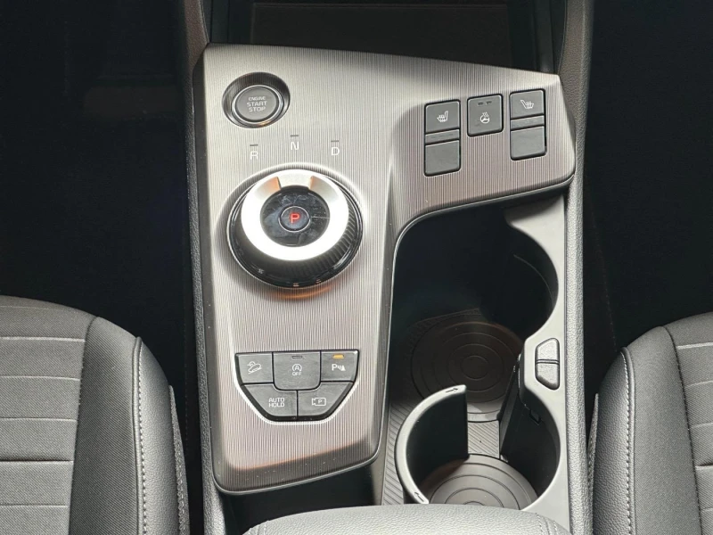 Kia Sportage HYBRID* DISTR* MEMORY* LED* KEYLESS* CAM* CARPLAY*, снимка 10 - Автомобили и джипове - 52690617