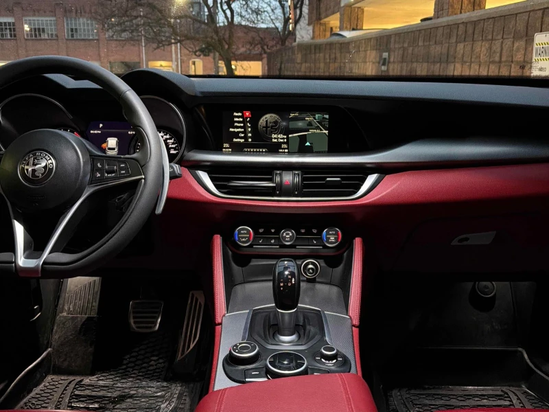 Alfa Romeo Stelvio SPORT CARFAX АВТО КРЕДИТ , снимка 8 - Автомобили и джипове - 52738719
