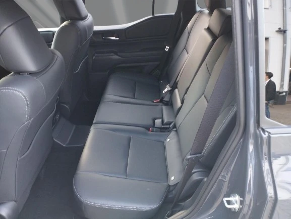 Toyota Land cruiser 2.8 D-4D = NEW = Executive Гаранция - изображение 10