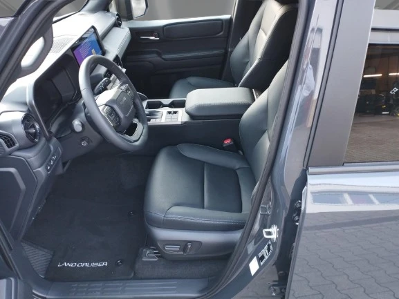 Toyota Land cruiser 2.8 D-4D = NEW = Executive Гаранция - изображение 5