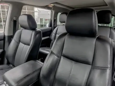 Nissan Pathfinder CARFAX, снимка 5 - Автомобили и джипове - 55162269